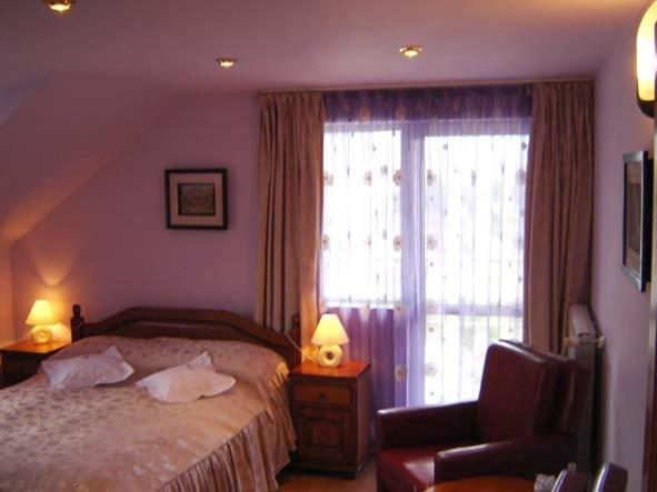 Hotel Cosmos Câmpulung Moldovenesc Chambre photo